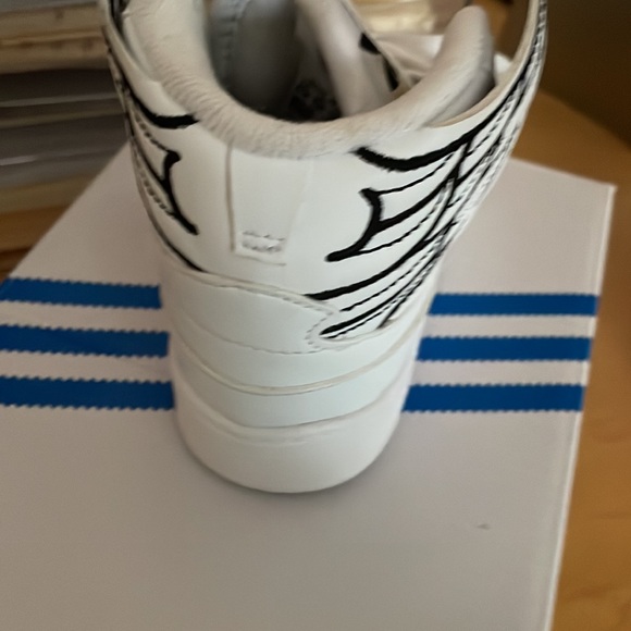 Adidas JS Wings 4.0 Kids - Picture 4 of 9